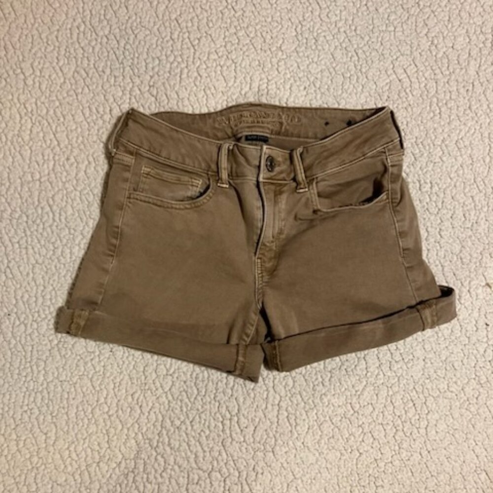 American Eagle midi shorts size 6